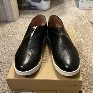 Kenneth Cole Gentle Souls